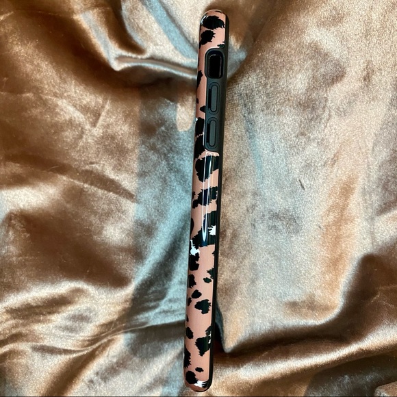 Cheetah Iphone 11 case - Picture 5 of 5